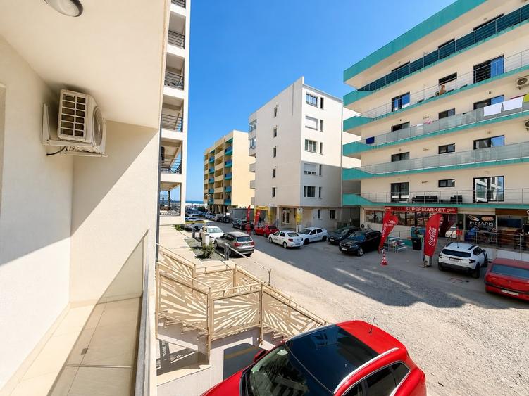 Apartament cu 2 camere decomandat în Năvodari