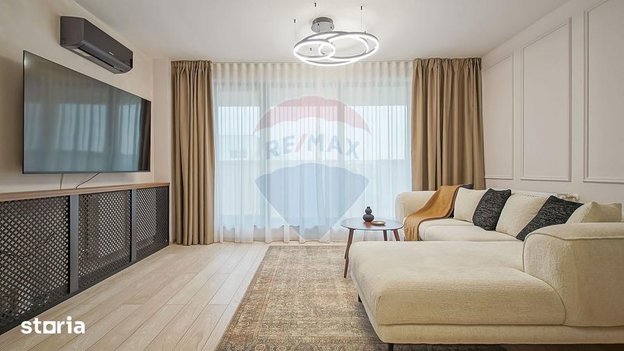 Apartament cu 3 camere decomandat în Tractorul
