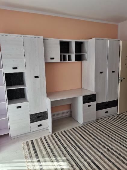 Apartament cu 2 camere semidecomandat în Grigorescu