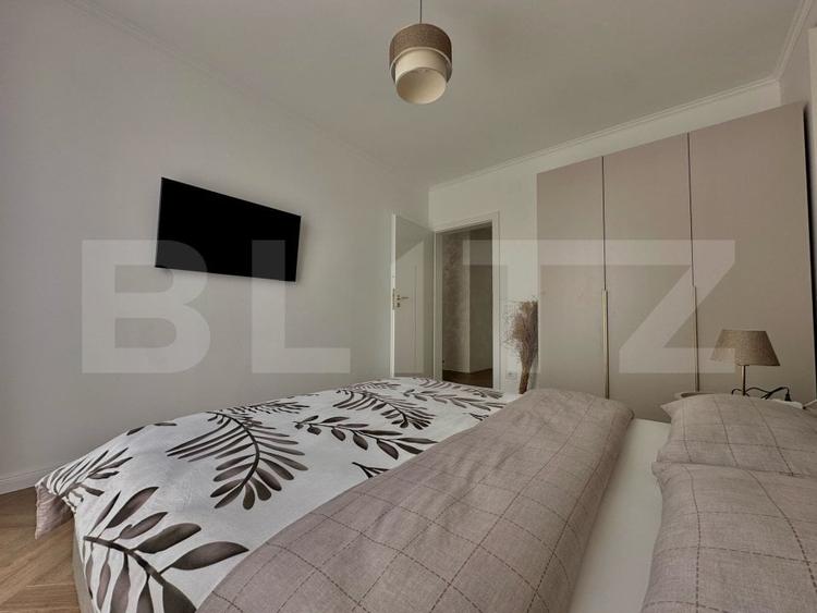 Apartament cu 3 camere semidecomandat, mobilat în Vest