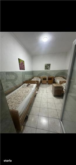 Casă cu 9 camere cu Teren 1088 Mp în Tinca