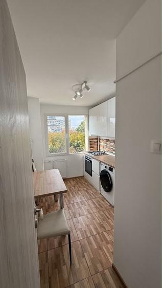 Apartament cu 2 camere decomandat în Obor