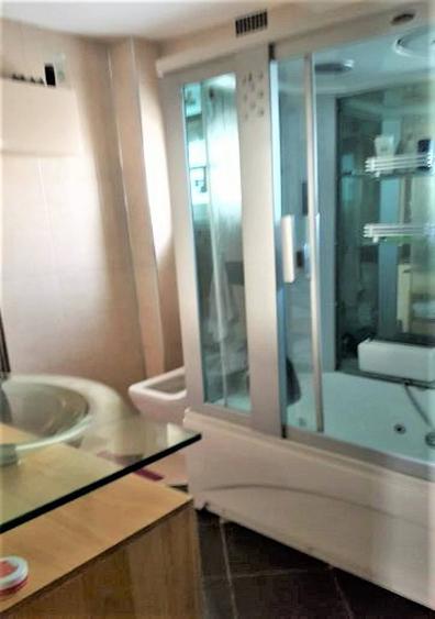 Apartament cu 4 camere decomandat în Bună Ziua