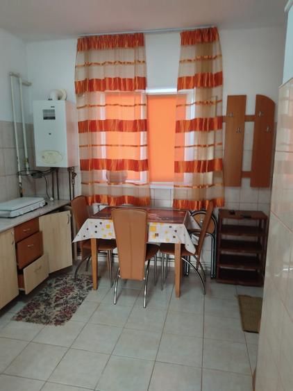 Inchiriez apartament cu o camera - 4