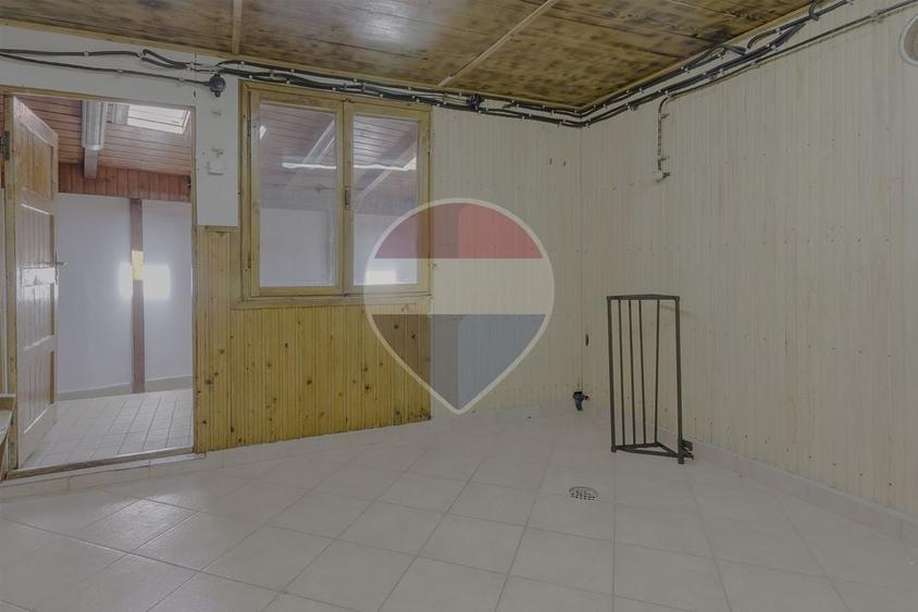 Spațiu comercial, de 100 mp, în Noua
