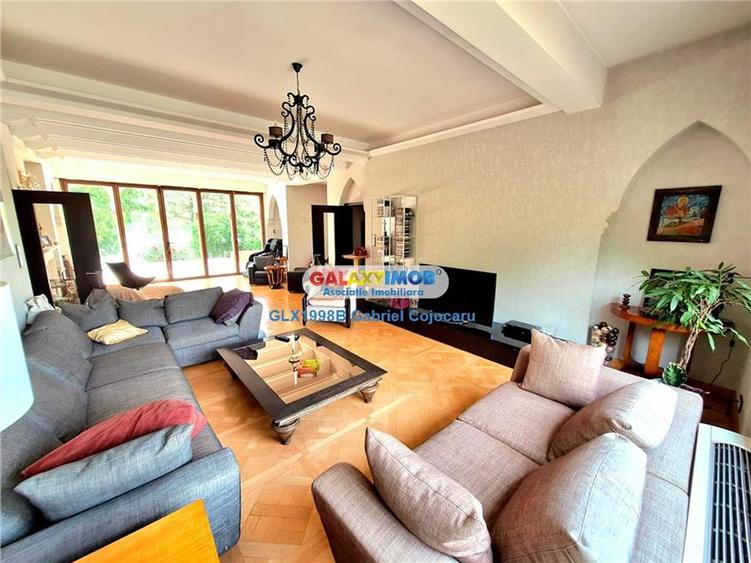 Casă cu 5 camere cu Teren 4043 Mp în Snagov
