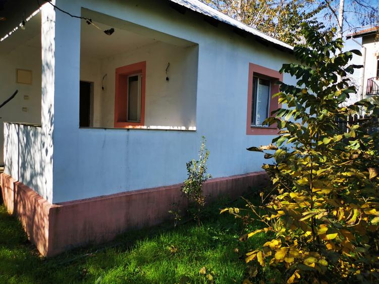 Casă individuală cu 2 camere cu Teren 2500 Mp în Gruiu