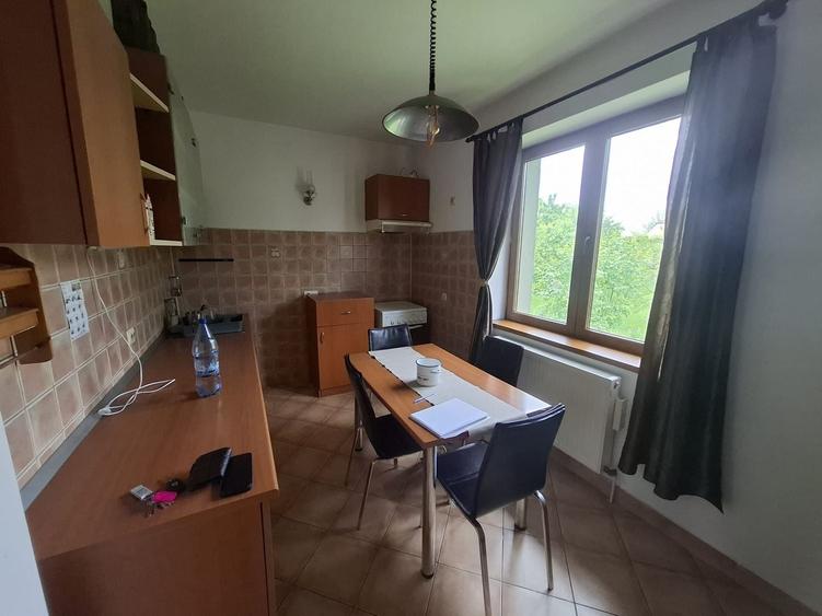 Casă individuală cu 3 camere cu Canalizare în Sud