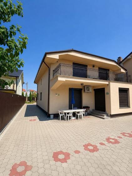 Casă cu 4 camere în Central