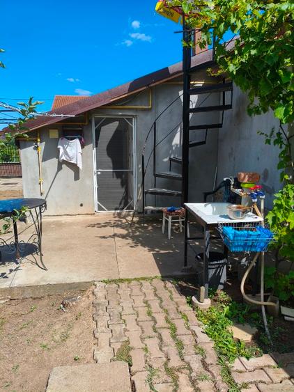 Casă individuală cu 4 camere cu Teren 1000 Mp în Limanu