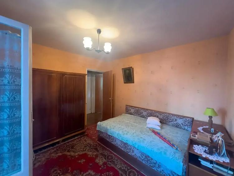 Apartament cu 2 camere semidecomandat în Dristor