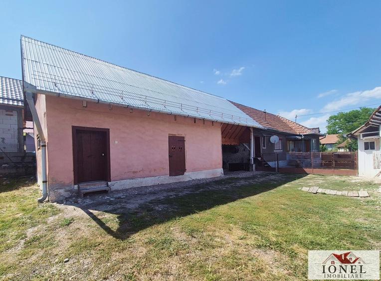 Casă individuală cu 3 camere cu Teren 1167 Mp în Dumitra