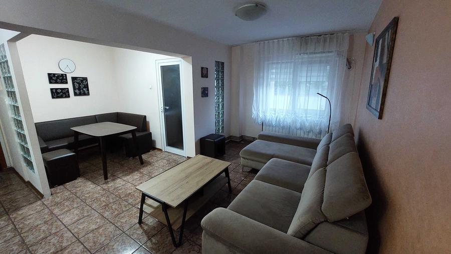 Apartament cu 4 camere decomandat în Păcurari