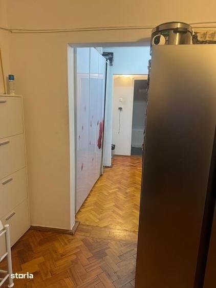 Apartament cu 3 camere decomandat în Lipovei