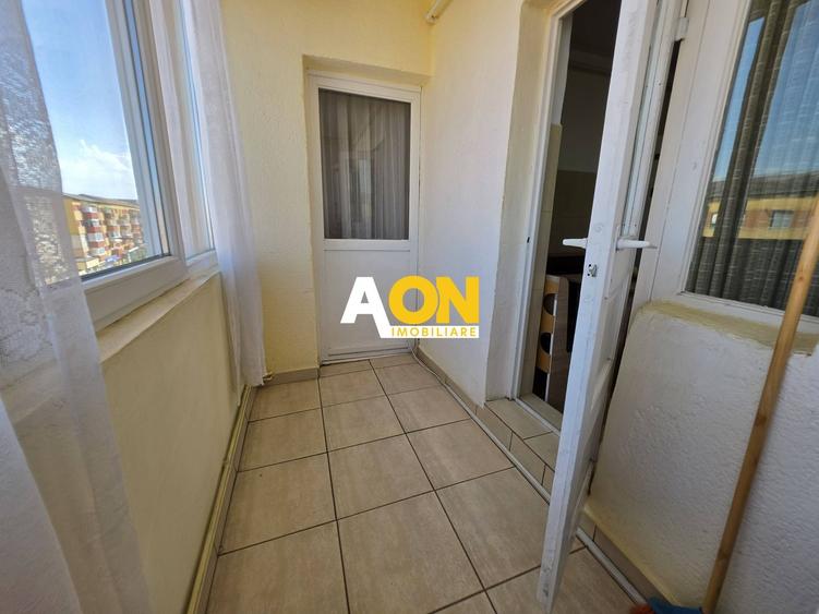 Apartament cu 3 camere decomandat, mobilat în Cetate