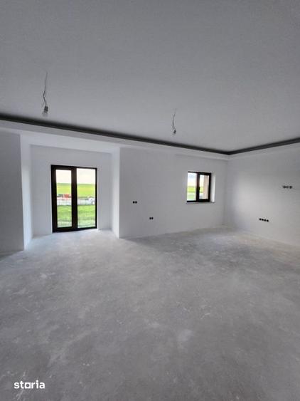 Casă cu Teren 2072 Mp în Cernica