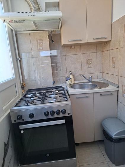 Apartament cu 2 camere decomandat în 1 Mai