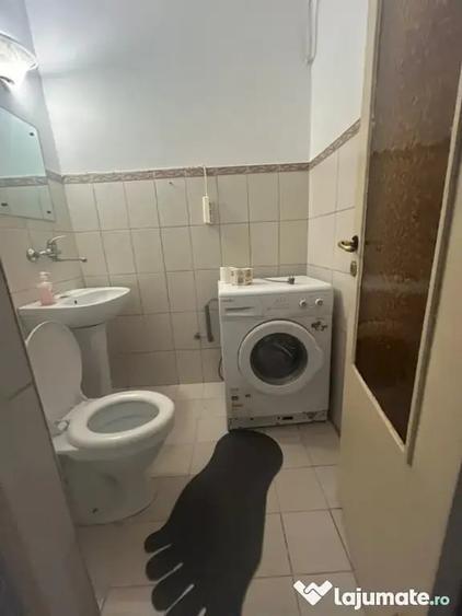 Apartament cu 5 camere decomandat în Ultracentral