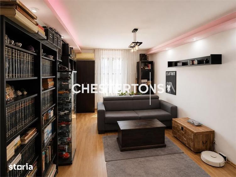 Apartament cu 4 camere semidecomandat în Berceni