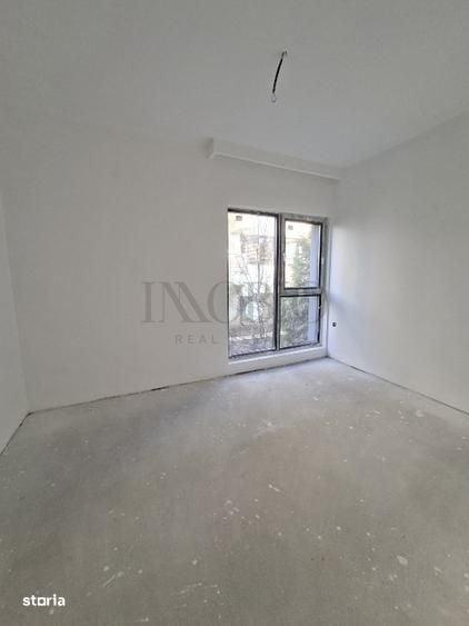 Casă cu 4 camere în Ostratu