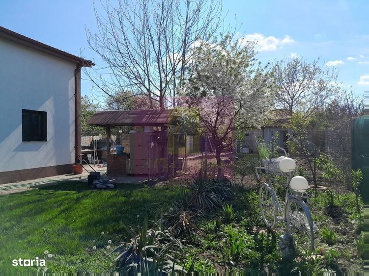 Casă cu 4 camere în Central