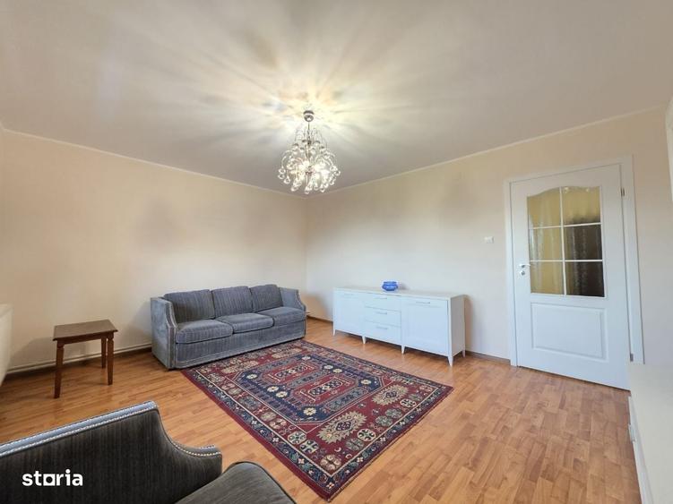 Apartament cu 3 camere în Județean