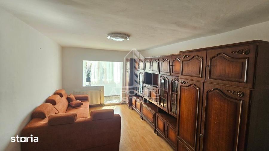 Apartament cu 3 camere în Lipovei