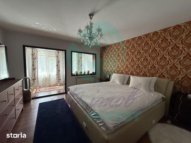 Casă cu 10 camere cu Teren 410 Mp în Pantelimon