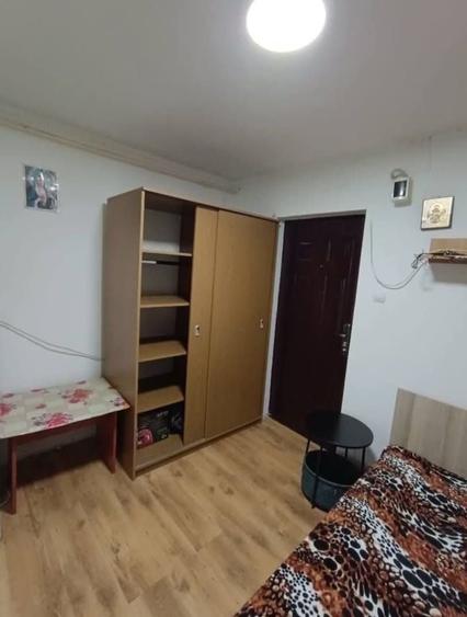 Garsonieră decomandată în Rahova