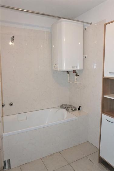 Casă individuală cu 4 camere cu Canalizare în Strâmba