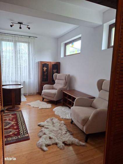 Casă cu 4 camere cu Teren 1291 Mp în Joița