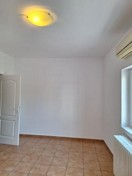 Casă în Vitan