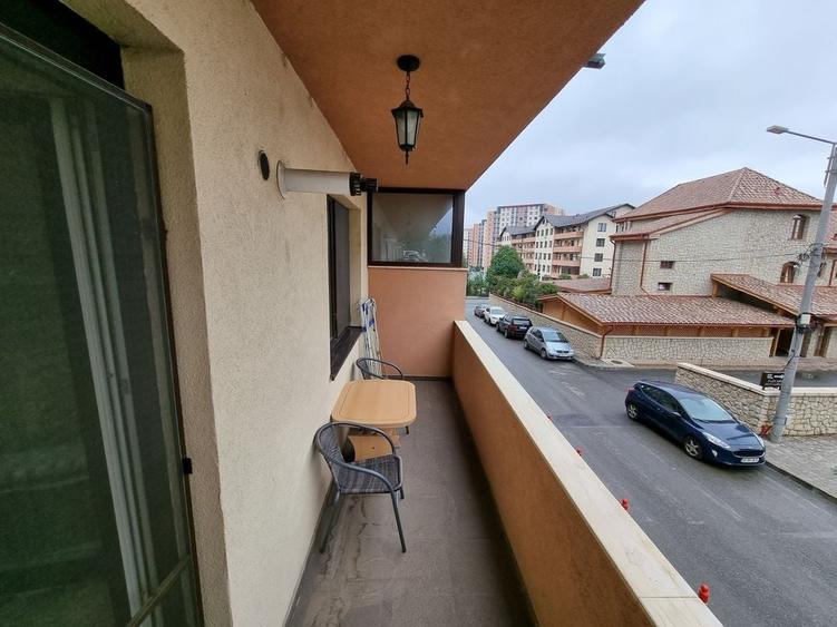 Garsonieră în Valea Adâncă