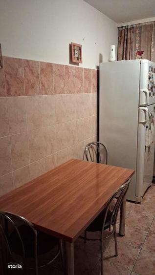 Apartament cu 2 camere, mobilat în Brăilița