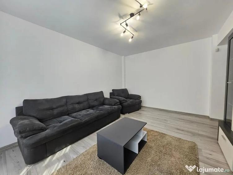 Apartament cu 2 camere decomandat în Ultracentral