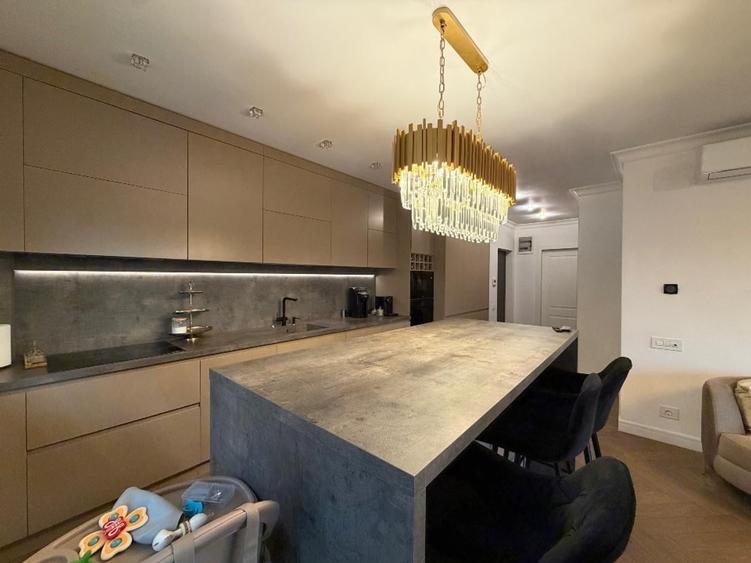 Apartament cu 3 camere decomandat în Pipera