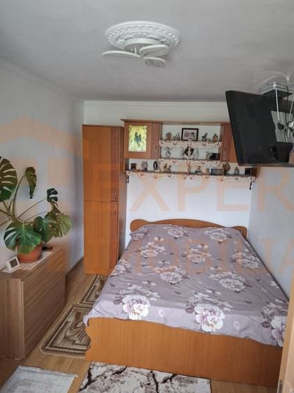 Apartament 2 camere de vânzare în zona Km 4-5 – mobilat, etaj intermediar - 4