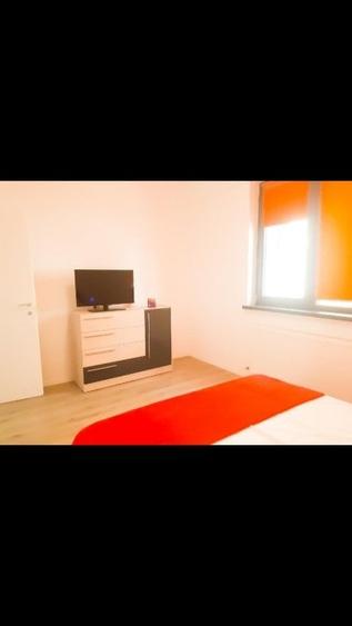 Apartament cu 2 camere semidecomandat, mobilat în Nord — fotografia 3