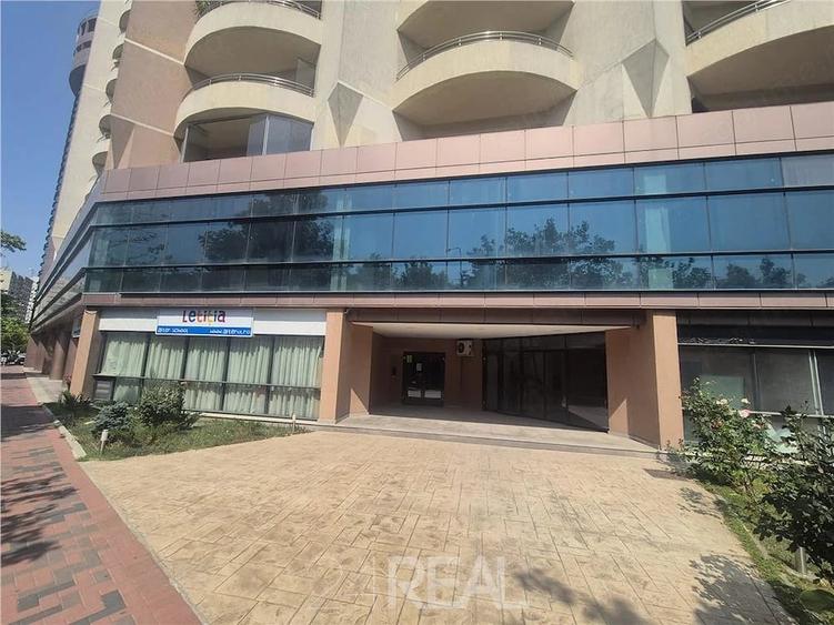 Spațiu comercial, în Baba Novac