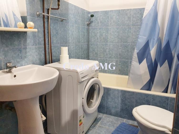 Garsonieră semidecomandată, mobilată în Unirii