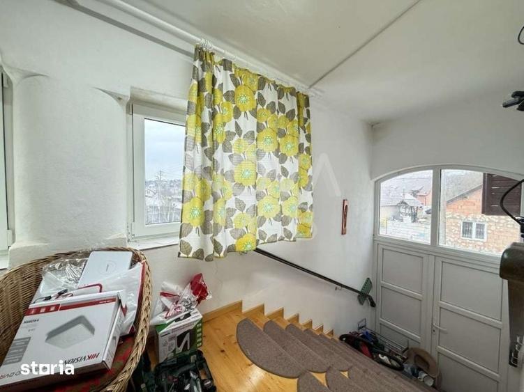 Casă cu 2 camere cu Teren 8356 Mp în Țichindeal