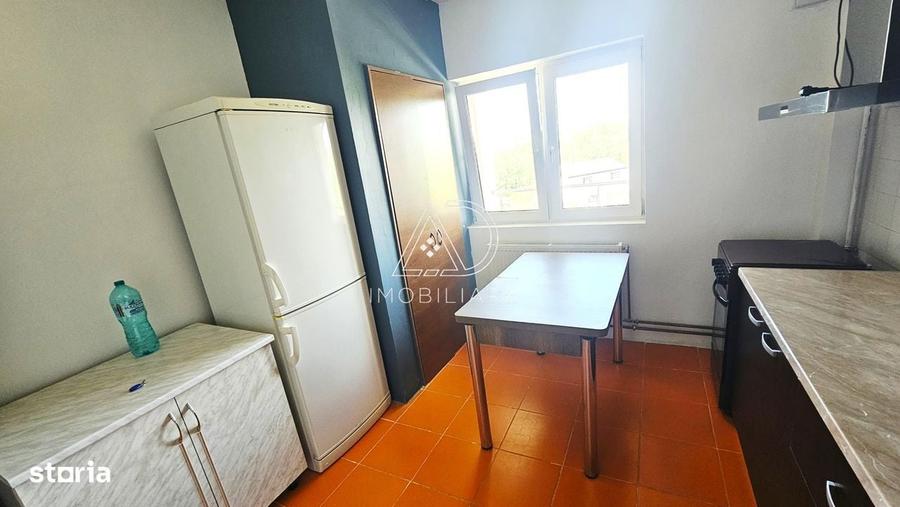 Apartament cu 2 camere decomandat în Narciselor