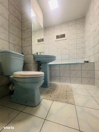 Apartament cu 2 camere decomandat în Calea București