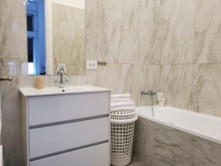 Inchiriez apartament 3 camere zona Ultracentrala - ID : RH-40067 - 8
