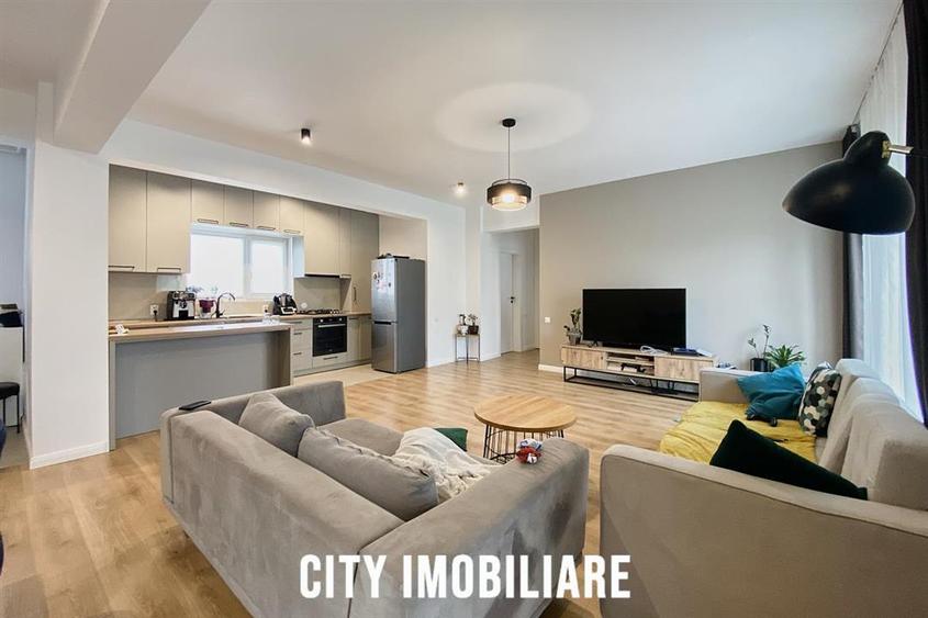Apartament cu 3 camere semidecomandat în Someșeni