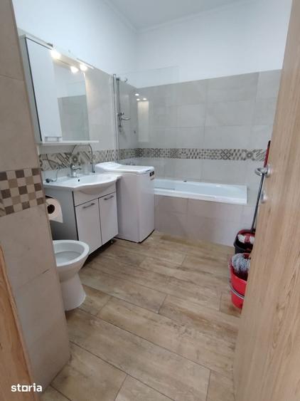 Apartament cu 3 camere în Florești