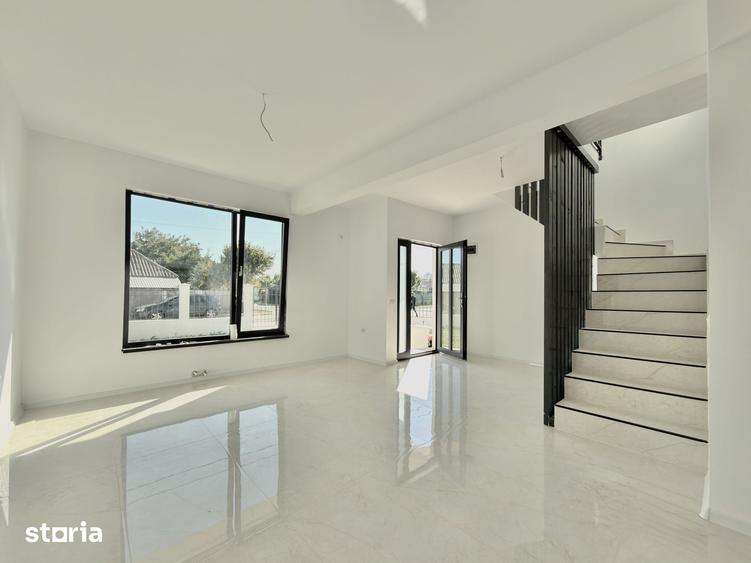 Casă cu 4 camere cu Teren 300 Mp în Lumina