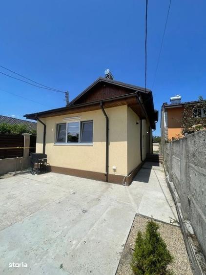 Casă cu 4 camere în Oglinzi