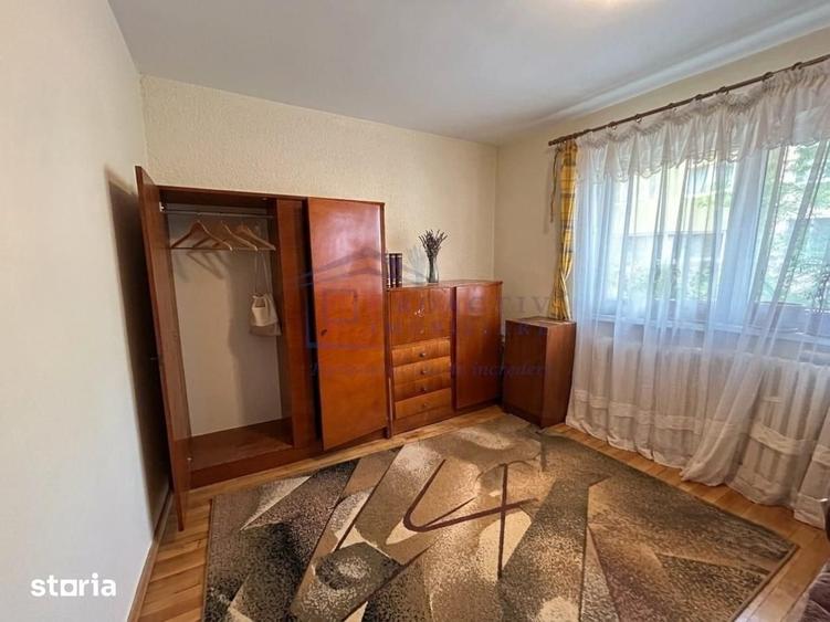 Apartament cu 4 camere decomandat în George Enescu