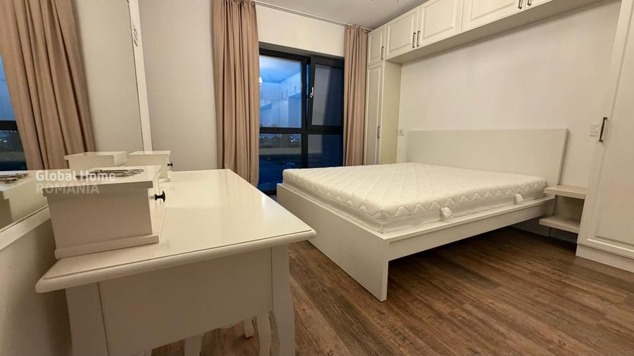 Apartament cu 3 camere decomandat, mobilat în Pajura
